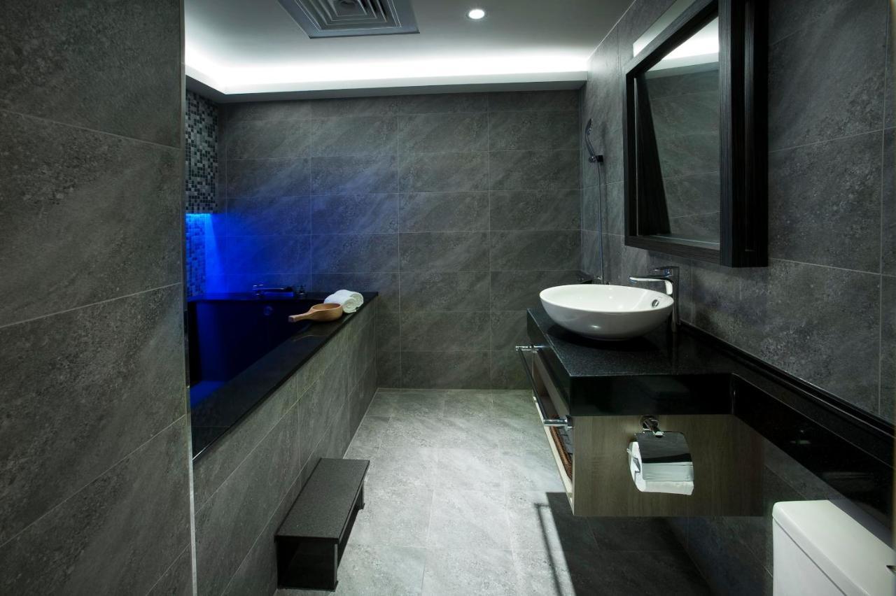 Two Fukun Hotel Jiaoxi Extérieur photo