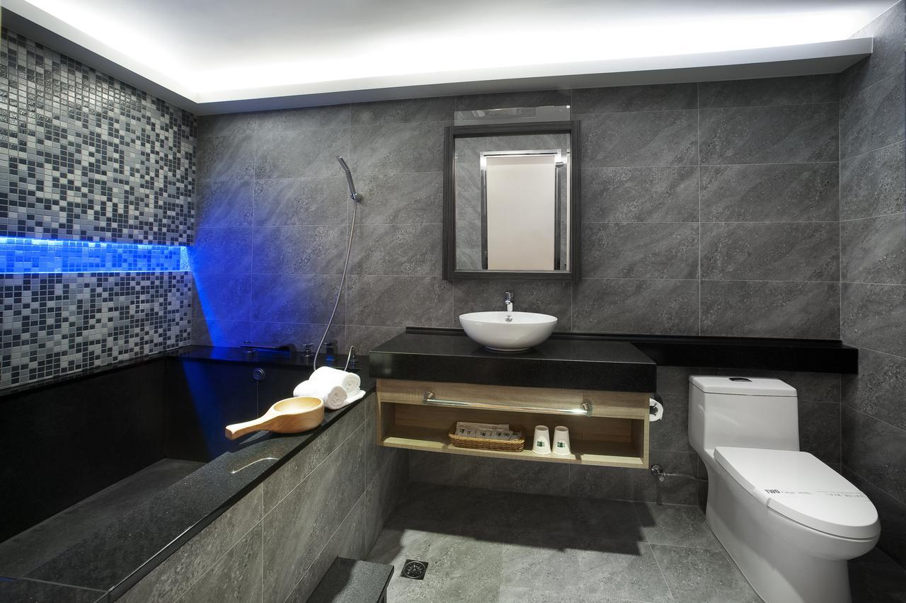 Two Fukun Hotel Jiaoxi Extérieur photo